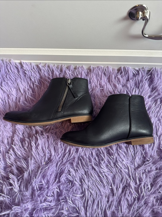 Cat & Jack Other - Cat & Jack Black Faux Leather Girls Ankle Boots with Side Zip Accent